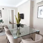 Md Balmes Market Mid Term Apartment