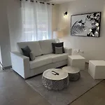 Md Balmes Market Mid Term Apartment Valencia