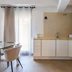 Apartment Md Balmes Market Mid Term