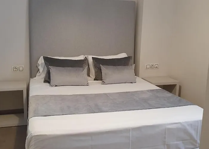Appartement Md Balmes Market Mid Term