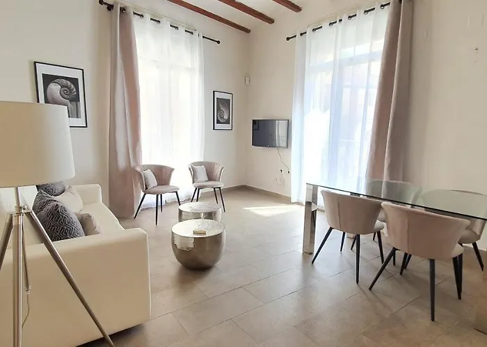 Md Balmes Market Mid Term Appartement