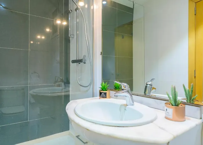 Md Balmes Market Mid Term Appartement Valence